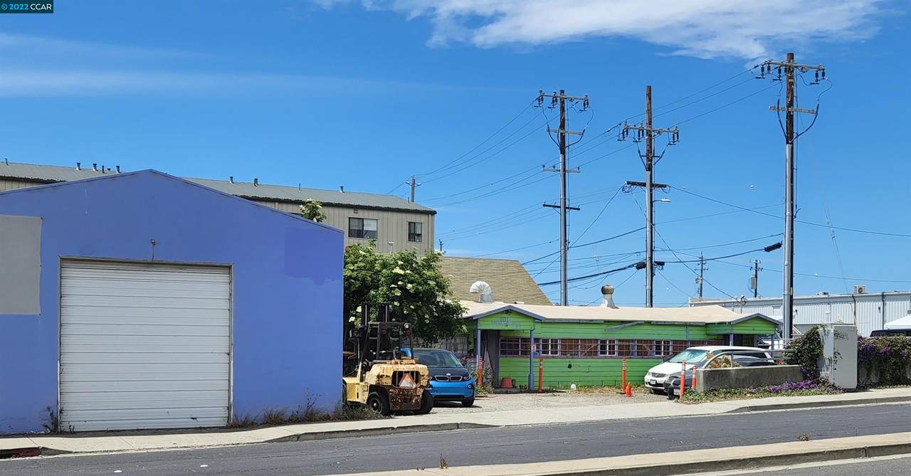 801 Marina Way South - Photo 1