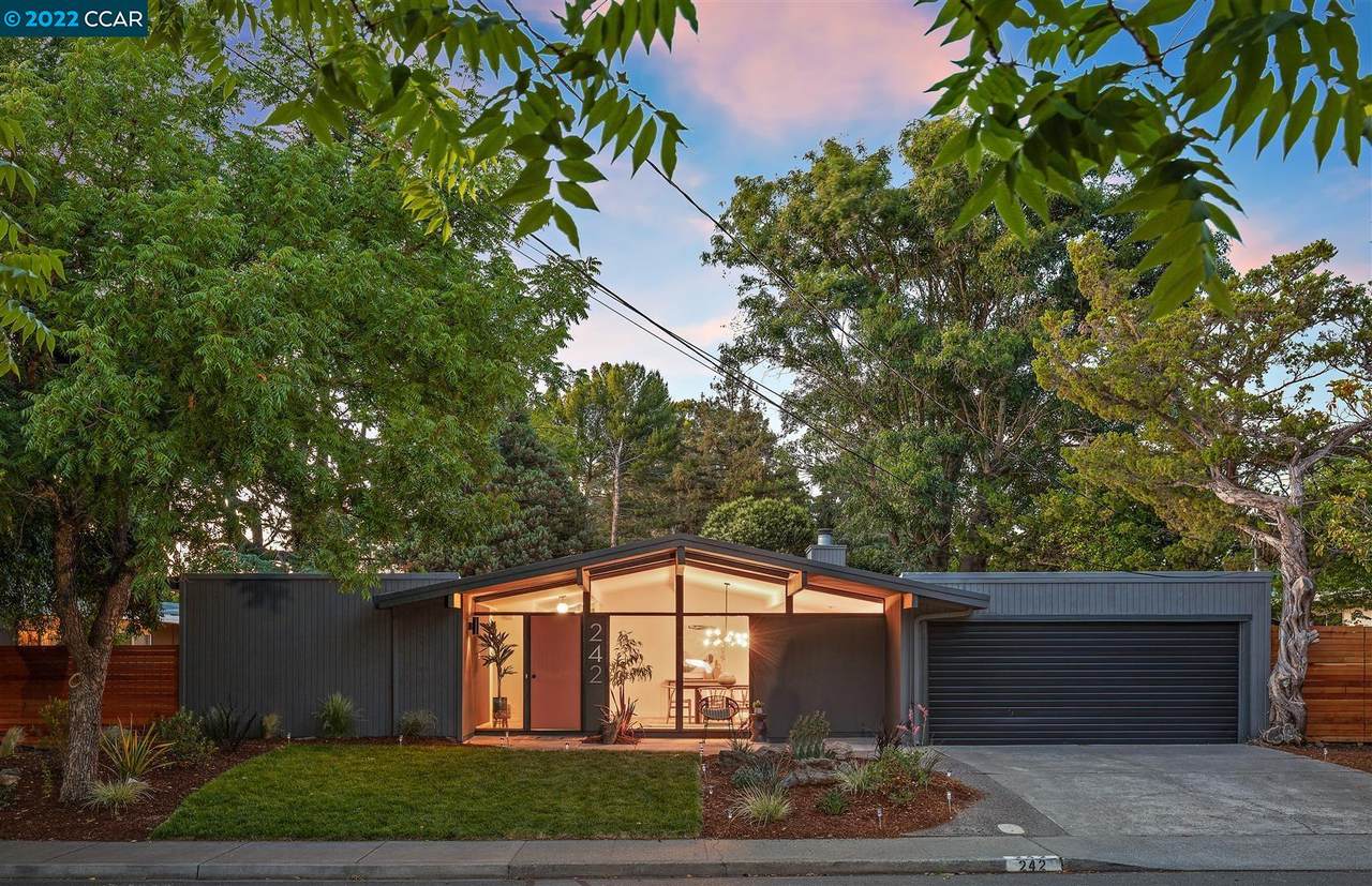 242 Santa Fe Dr - Photo 1