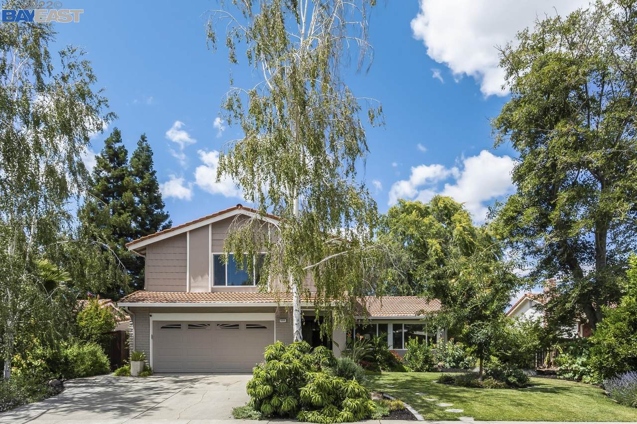 4605 Ross Gate Way - Photo 1