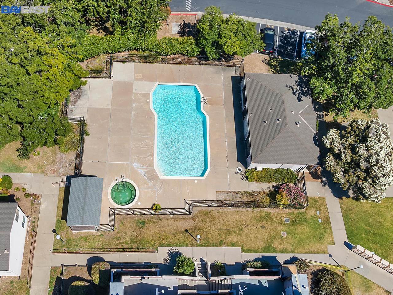 7 Lancaster Cir 147 - Photo 1