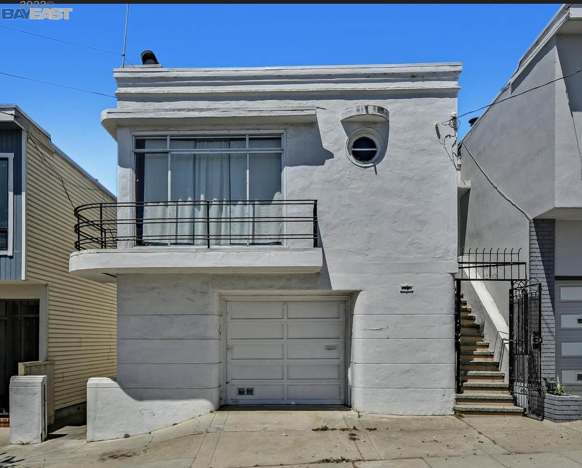 324 Sawyer St - Photo 1