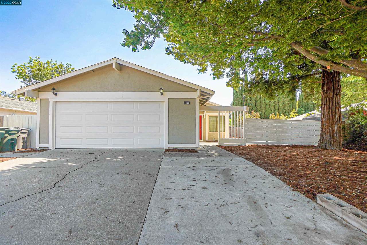 1866 Brookwood Dr - Photo 1