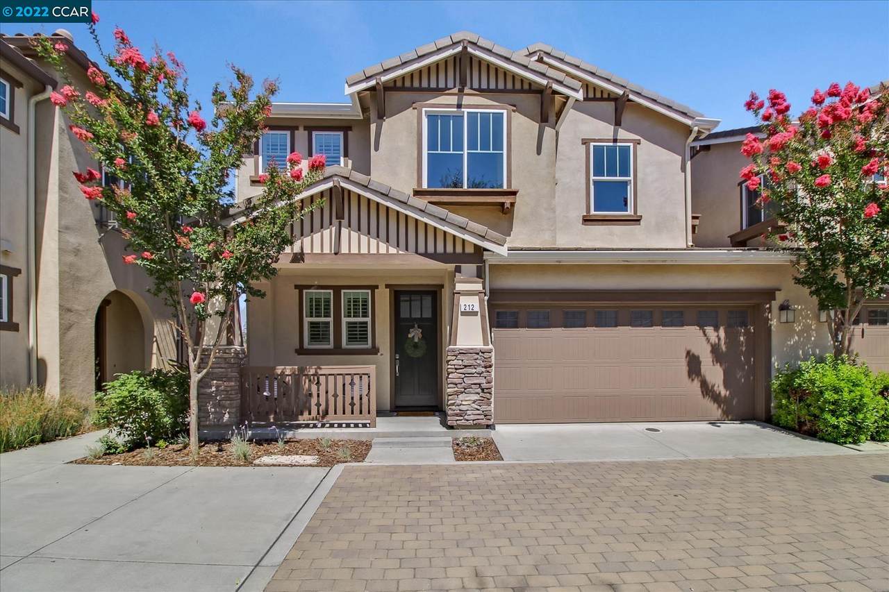 212 Elworthy Ranch Dr - Photo 1