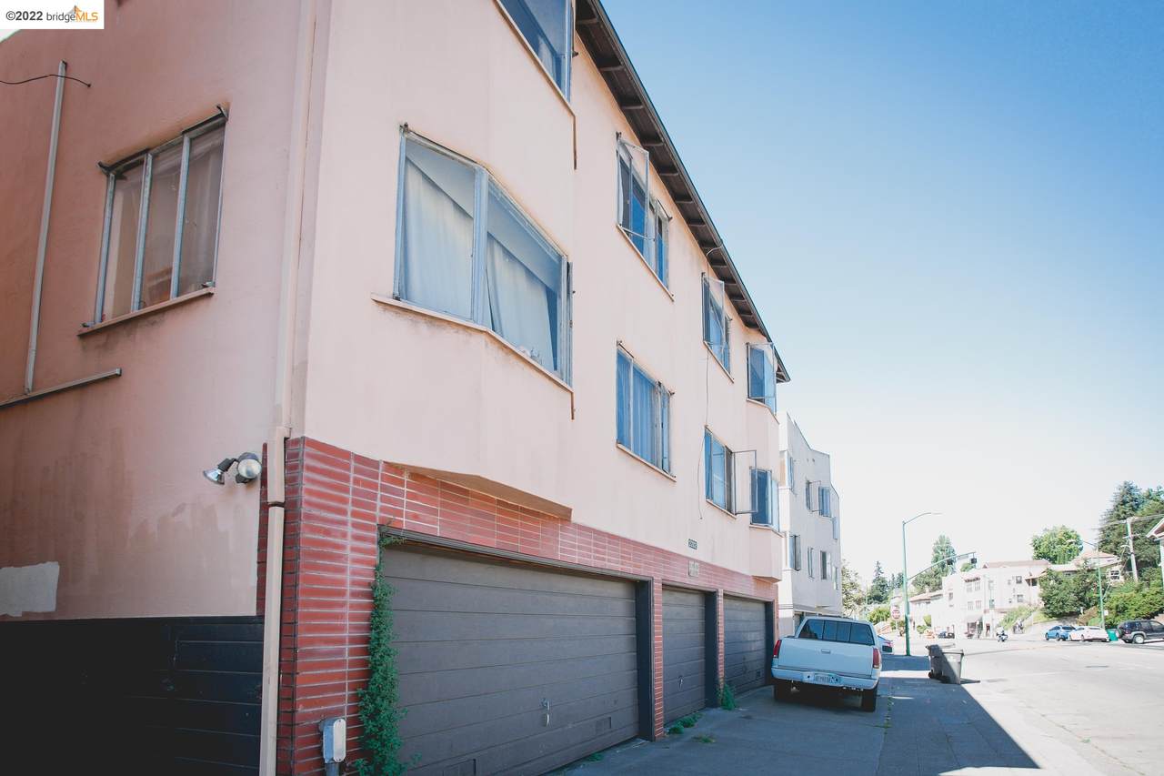 2282 Park Blvd - Photo 1