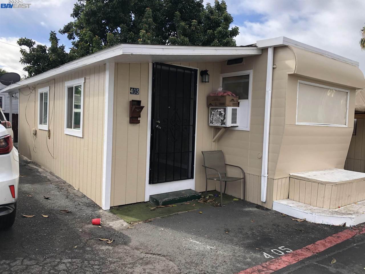 527 Mclaughlin Ave 405 - Photo 1