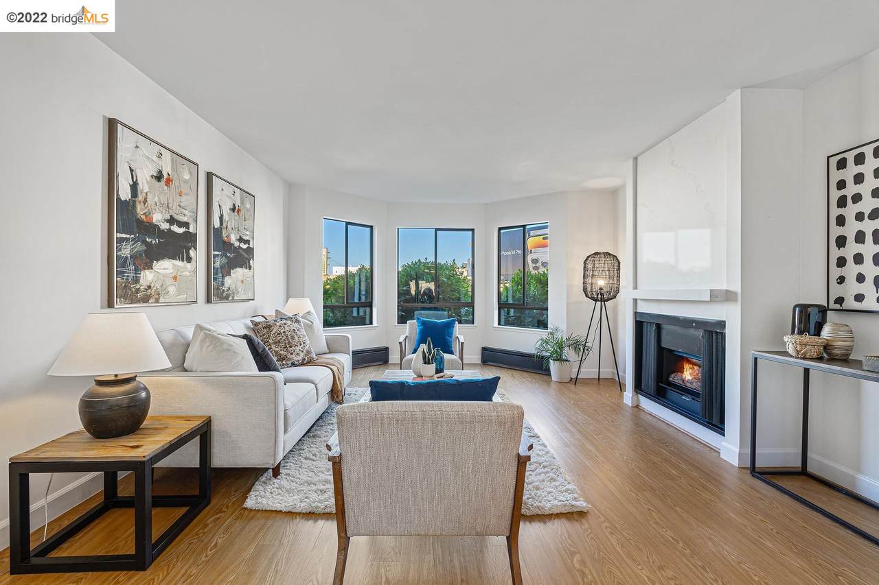 1461 Broadway 204 - Photo 1