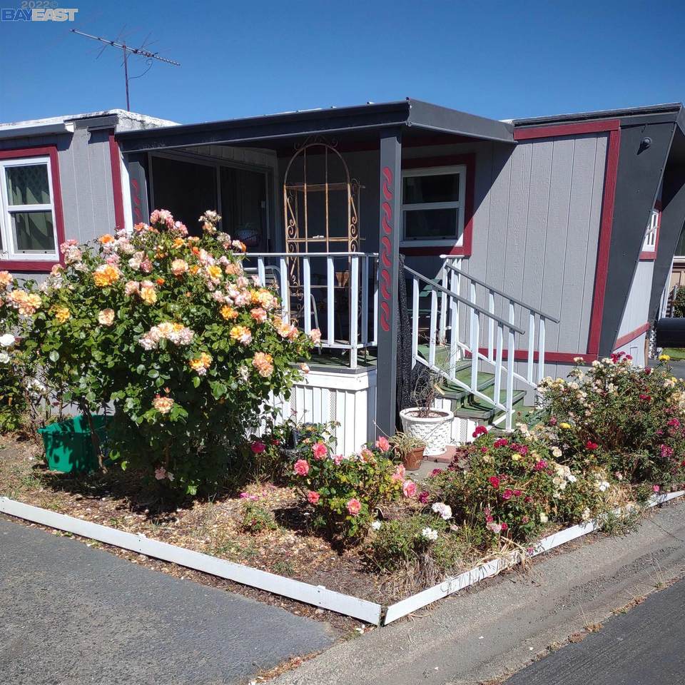 1200 Winton Ave 174 - Photo 1