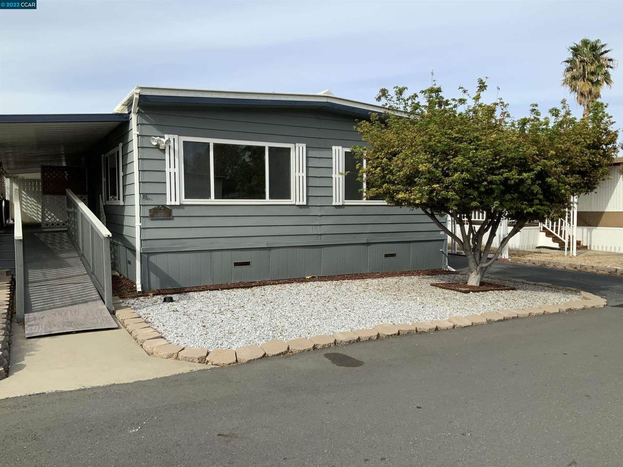 136 Banyon Dr. - Photo 1