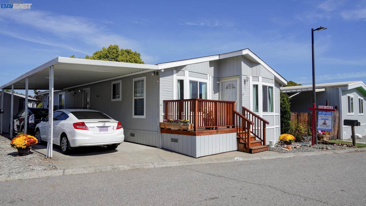 293 Yosemite Road - Photo 1