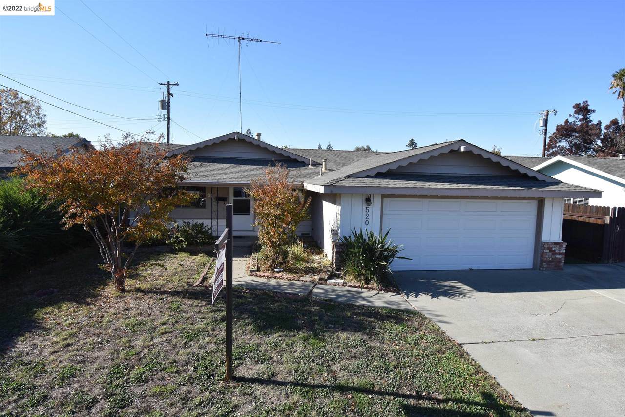 520 Almond St - Photo 1