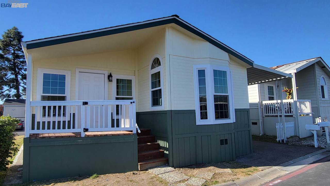 28389 Bradshire Rd - Photo 1