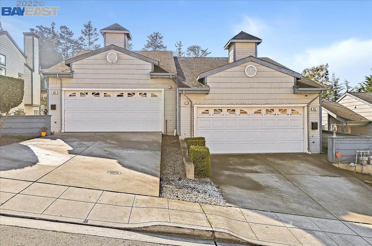 452 Norfolk Dr - Photo 1