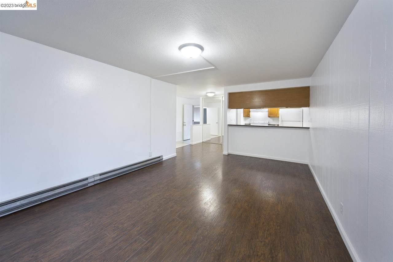 260 Industrial Pkwy 30 - Photo 1