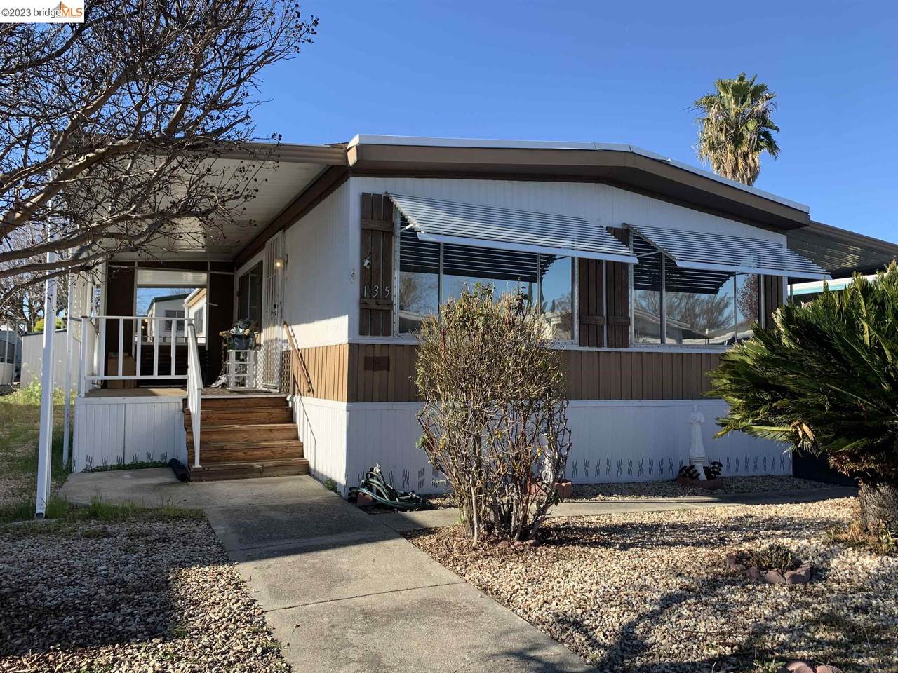 135 Banyon Drive - Photo 1