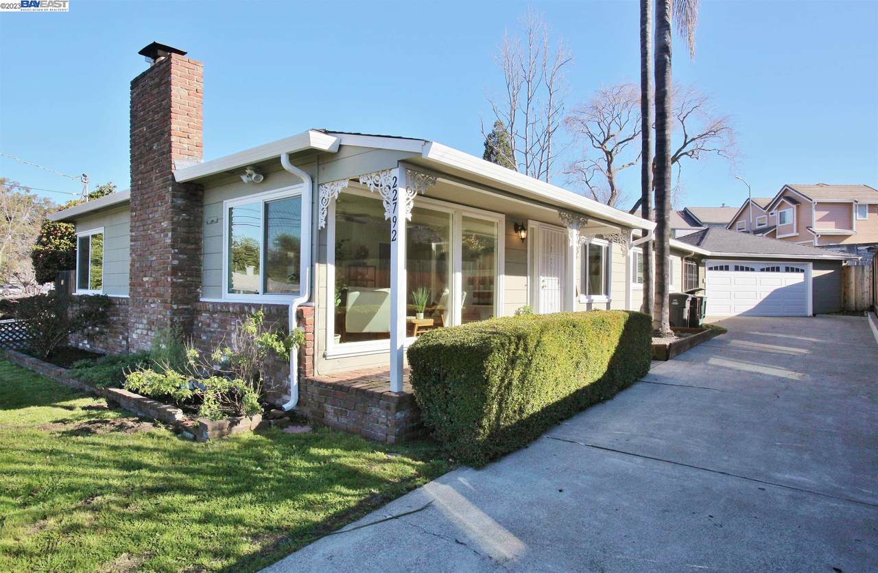22792 Wildwood St - Photo 1