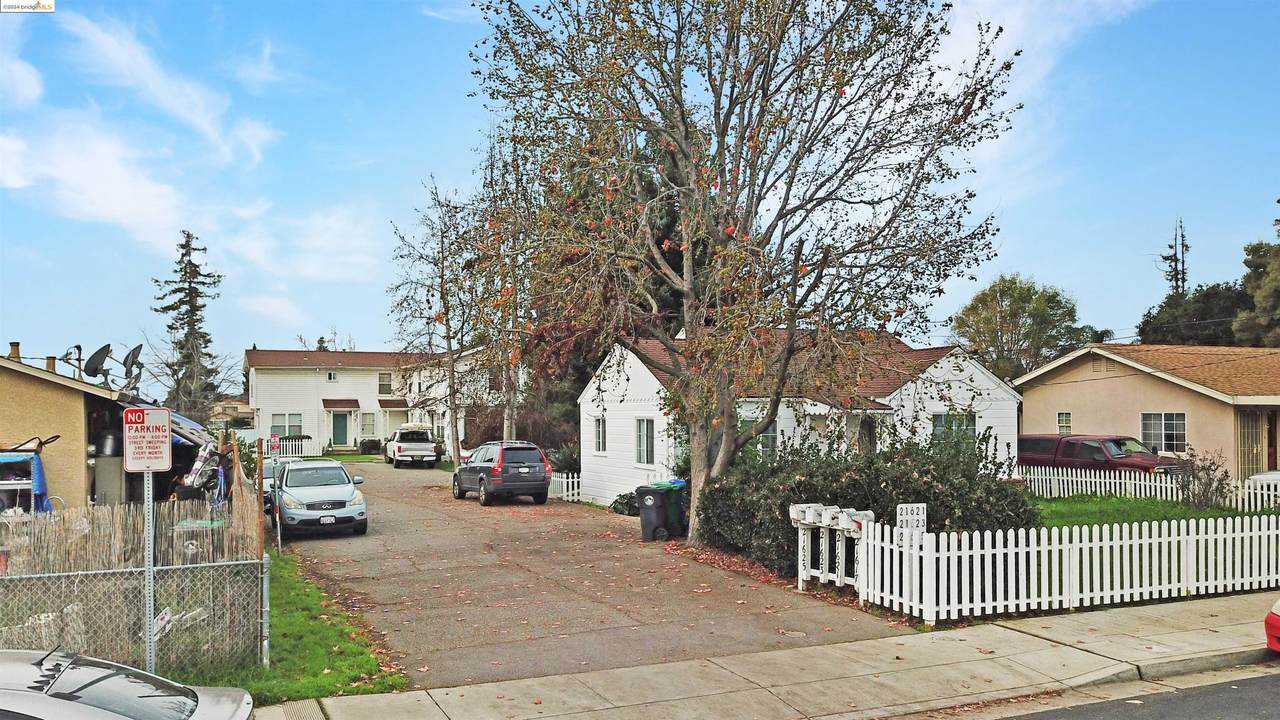 21621 Haviland Ave - Photo 1