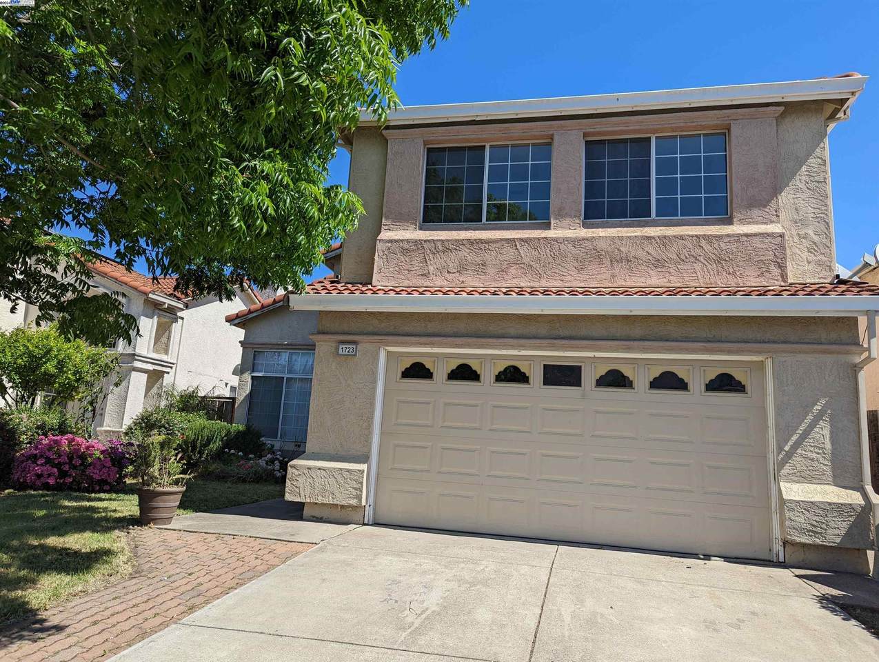 1723 Peachwillow St - Photo 1