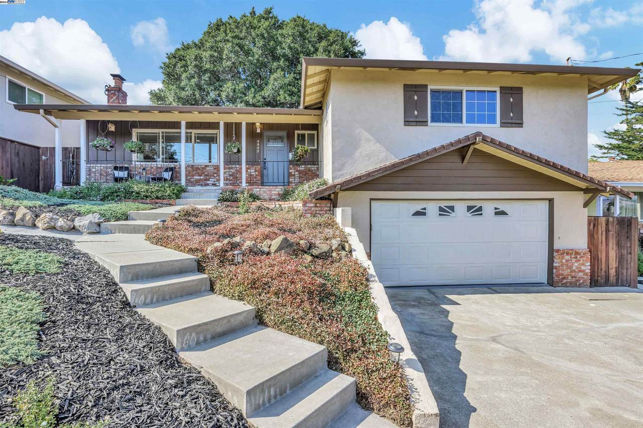 4642 Lockridge Way - Photo 1