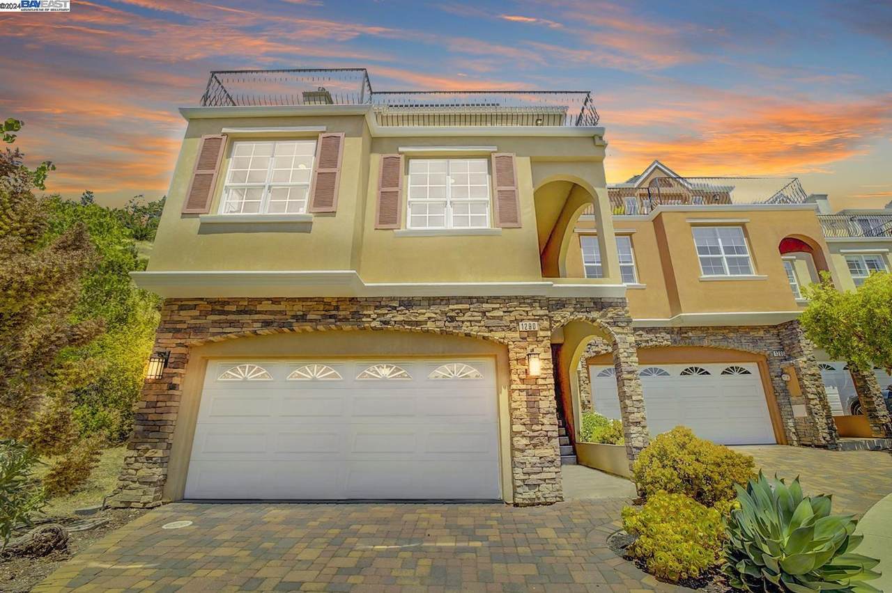 1290 Ariane Ct - Photo 1