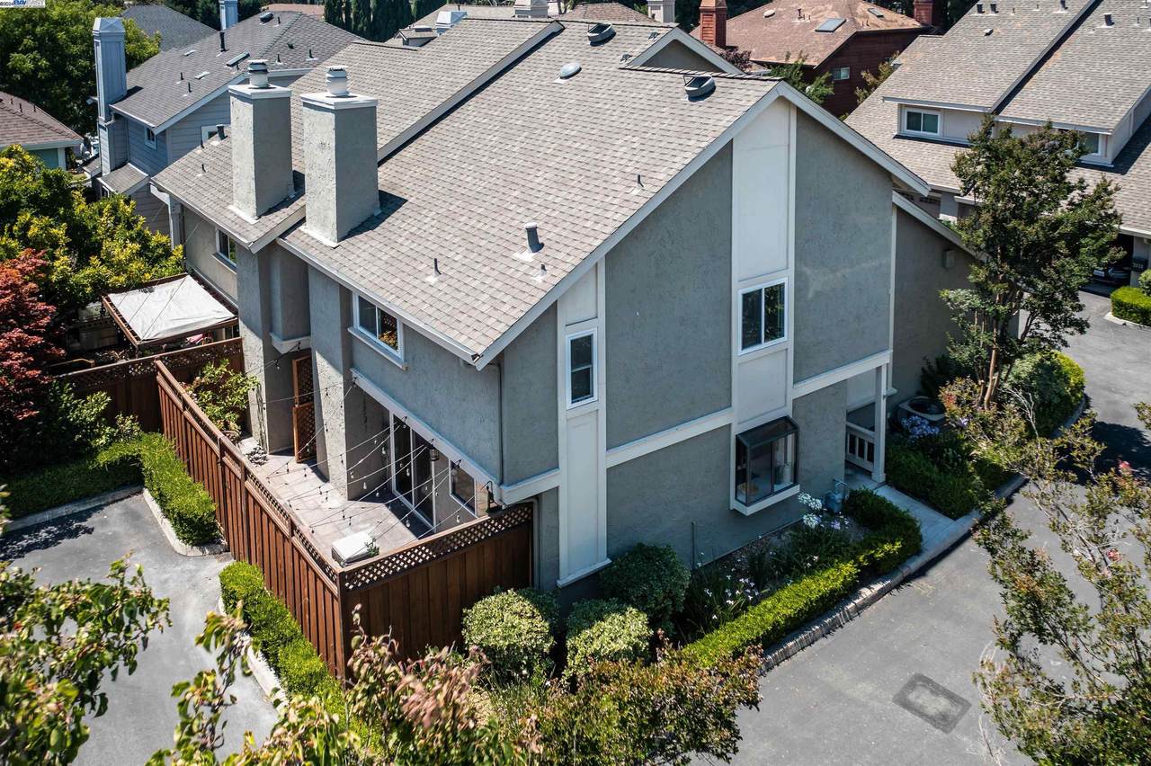 2532 Homestead Rd - Photo 1