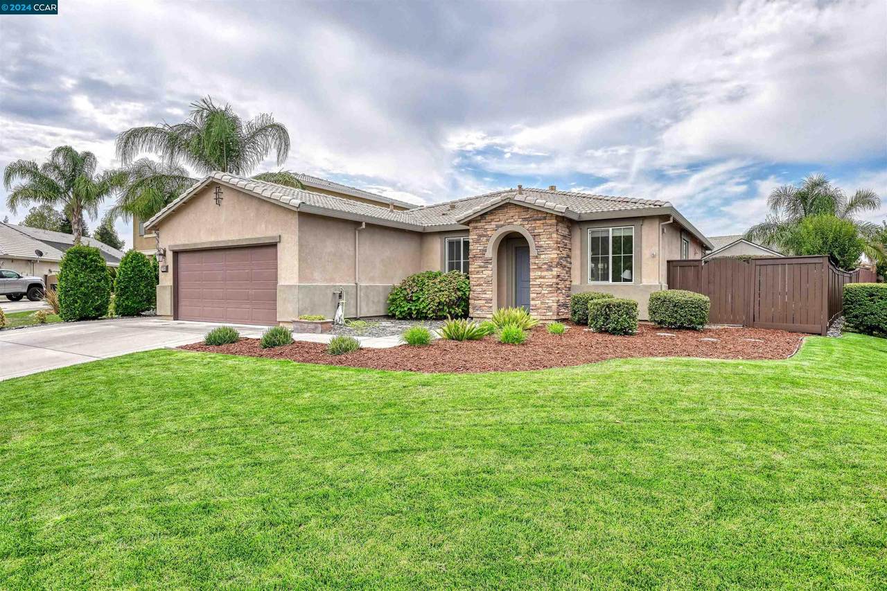 700 Wheat Ct - Photo 1