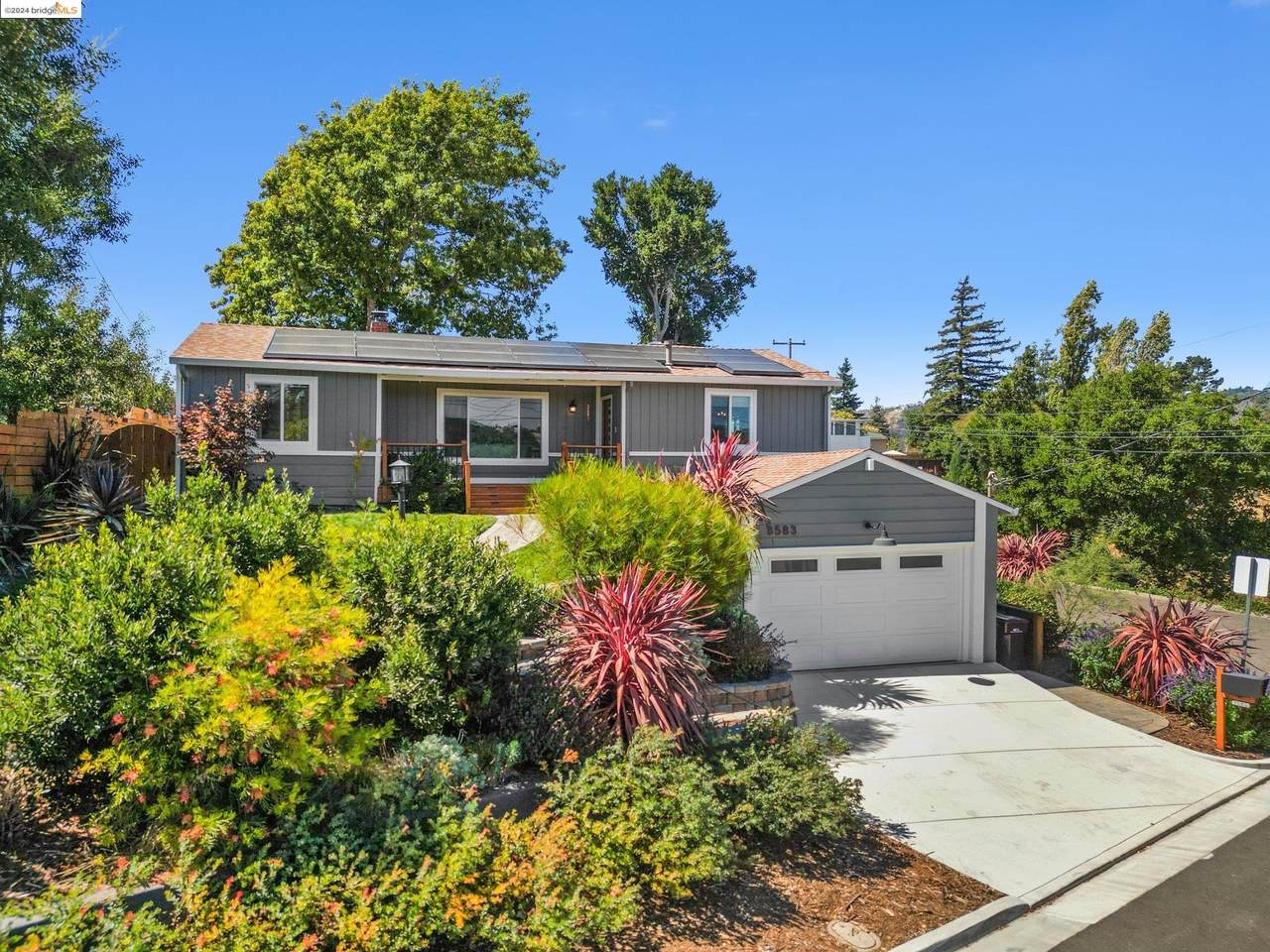 3583 Calandria Ave - Photo 1