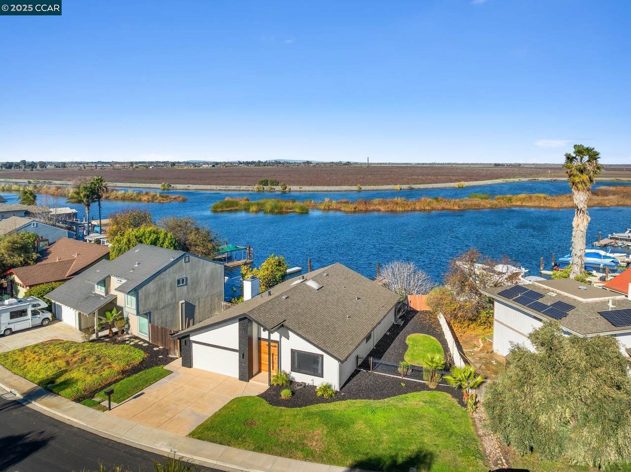 330 Discovery Bay Blvd - Photo 1