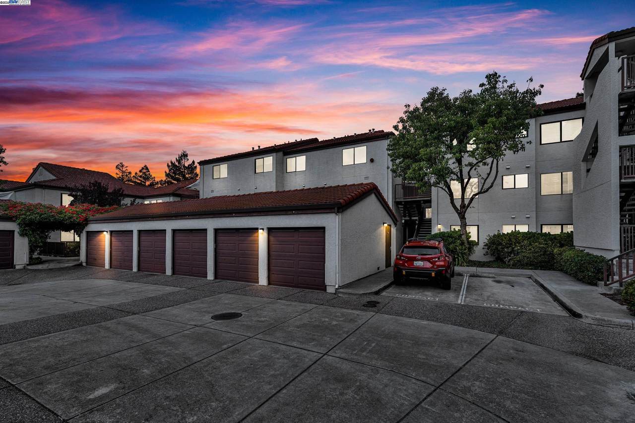 21239 Gary Dr 317D - Photo 1