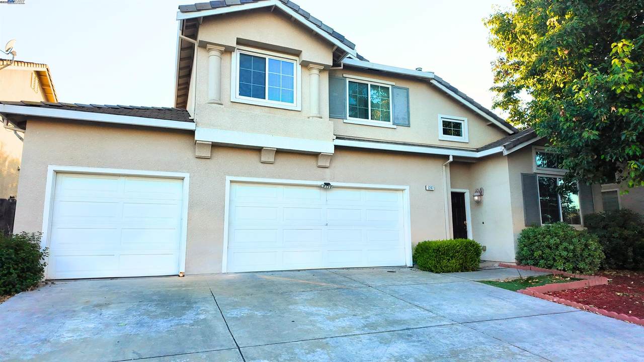 5247 Agapanthus Ct - Photo 1