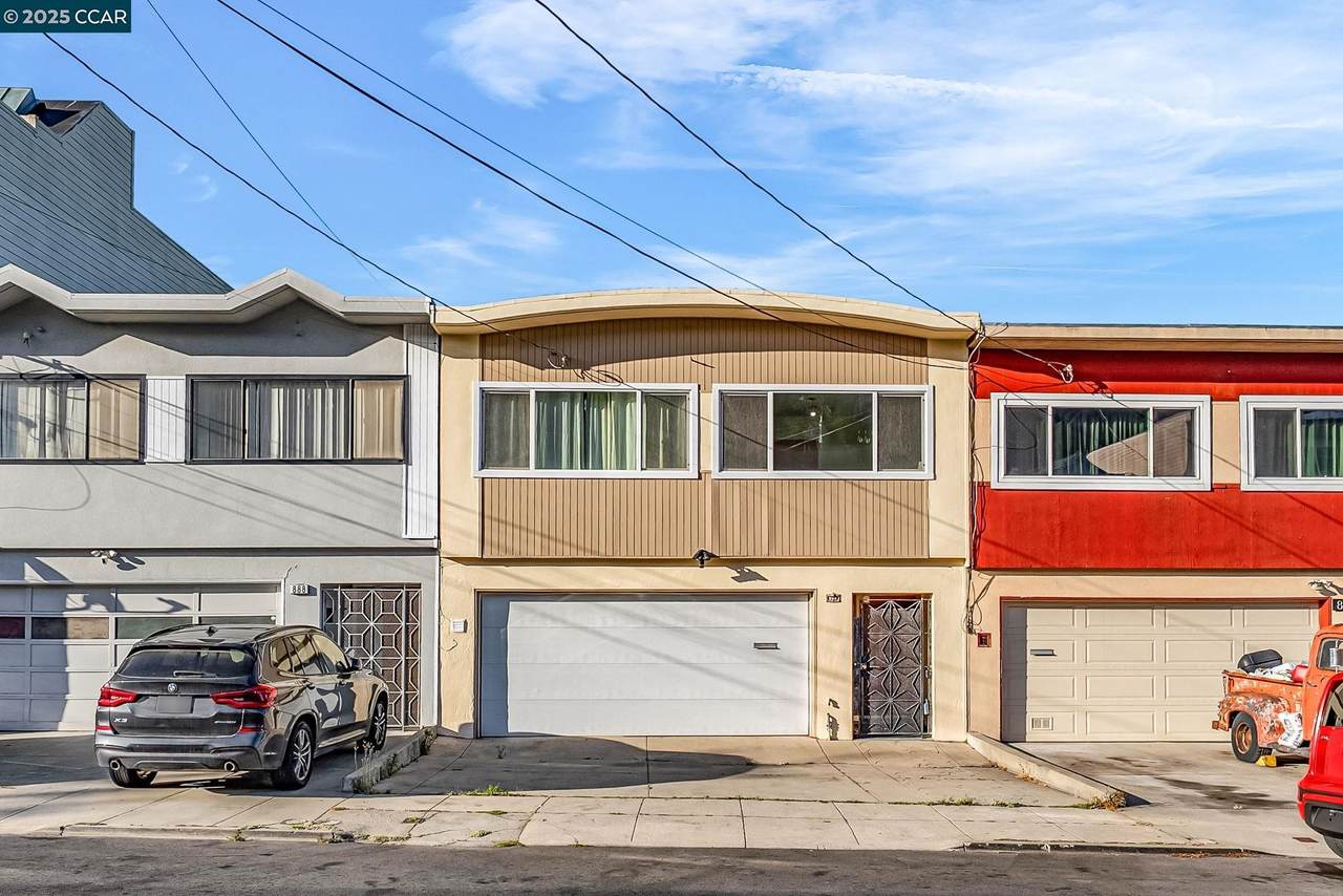 884 Ingerson Avenue - Photo 1