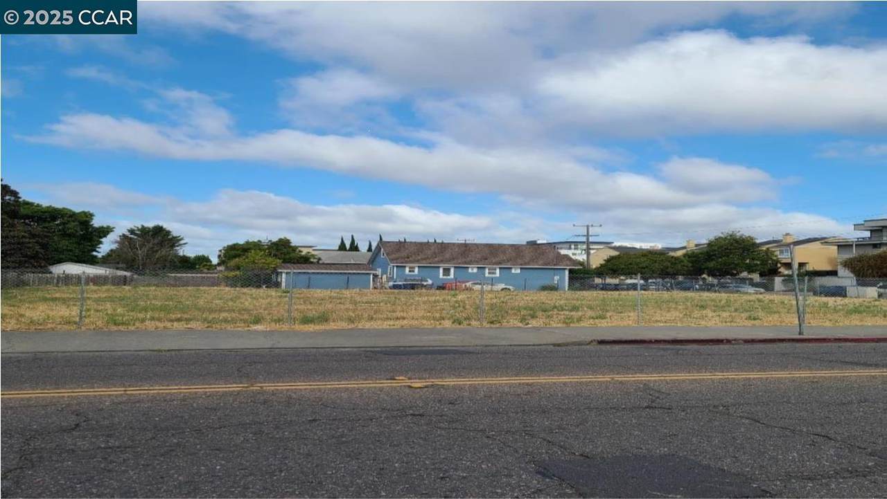 2101 Washington Ave - Photo 1