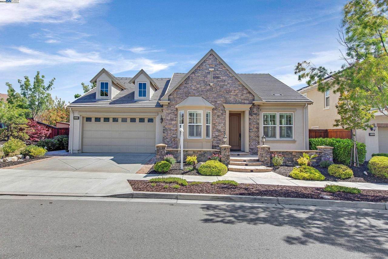 5434 Belarus St - Photo 1