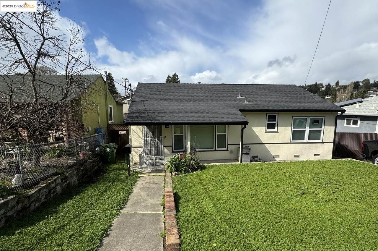 3162 Sydney Way - Photo 1