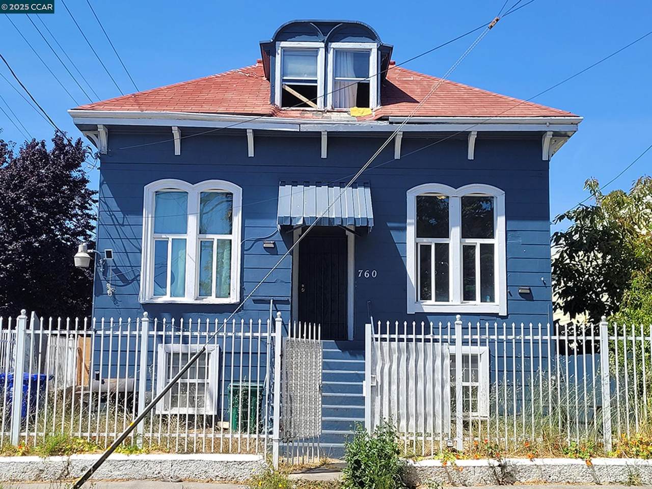 760 29th Street - Photo 1