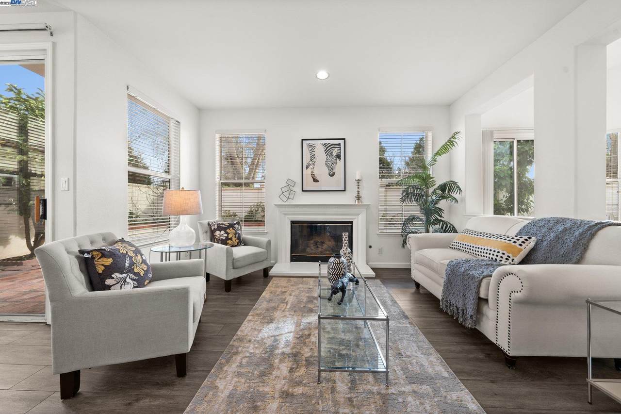 4380 Diavila Avenue - Photo 1