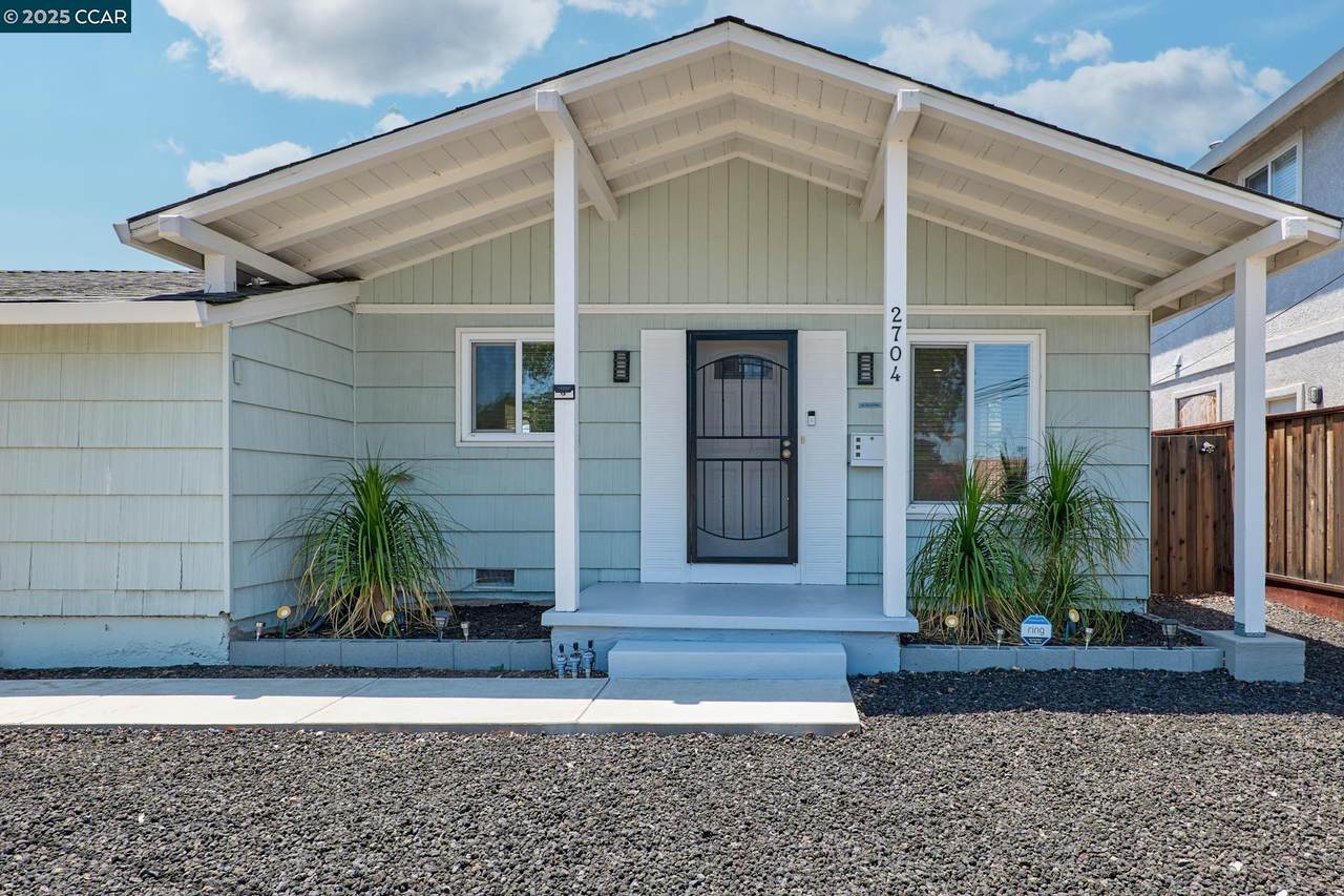 2704 Patricia Ave - Photo 1
