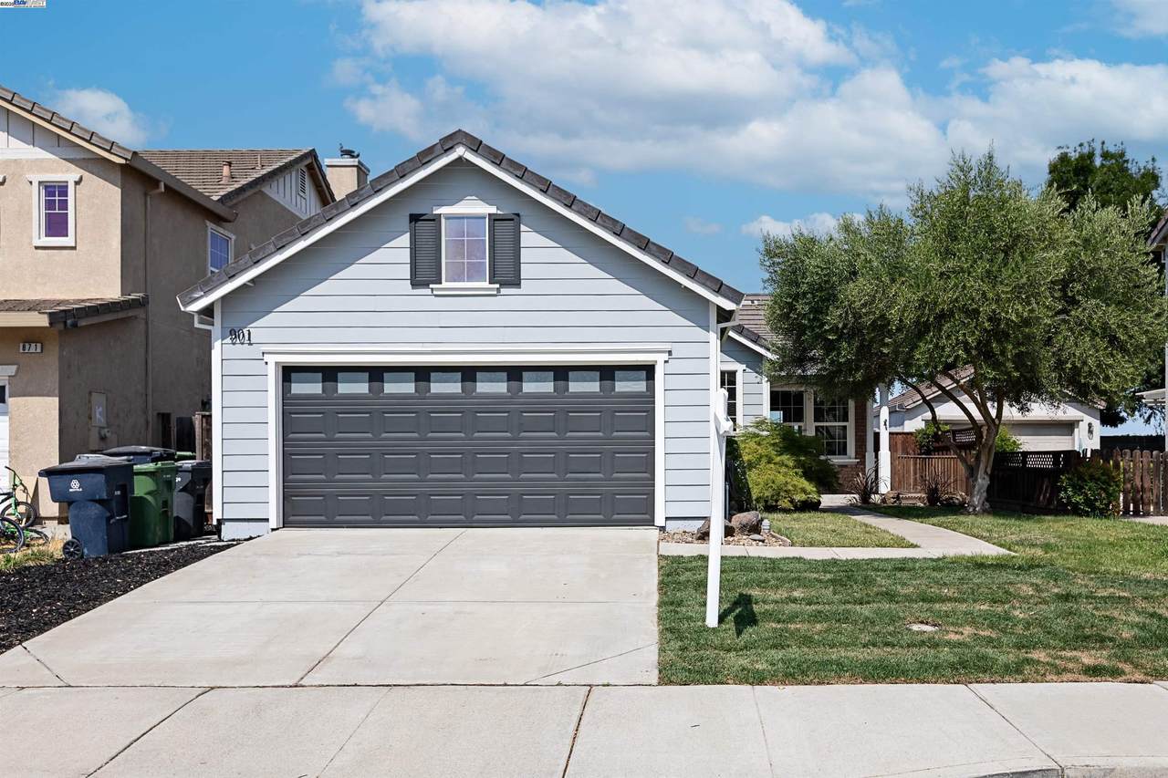 901 Kennedy Pl - Photo 1