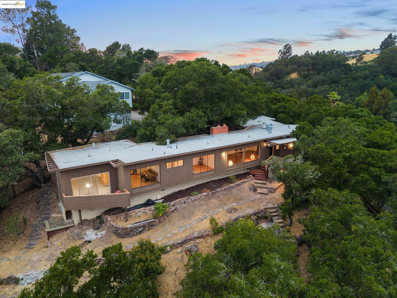 4545 Oak Hill Rd - Photo 1