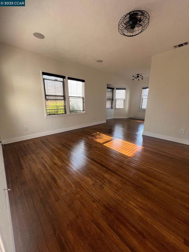 1650 Glenrose Avenue - Photo 1