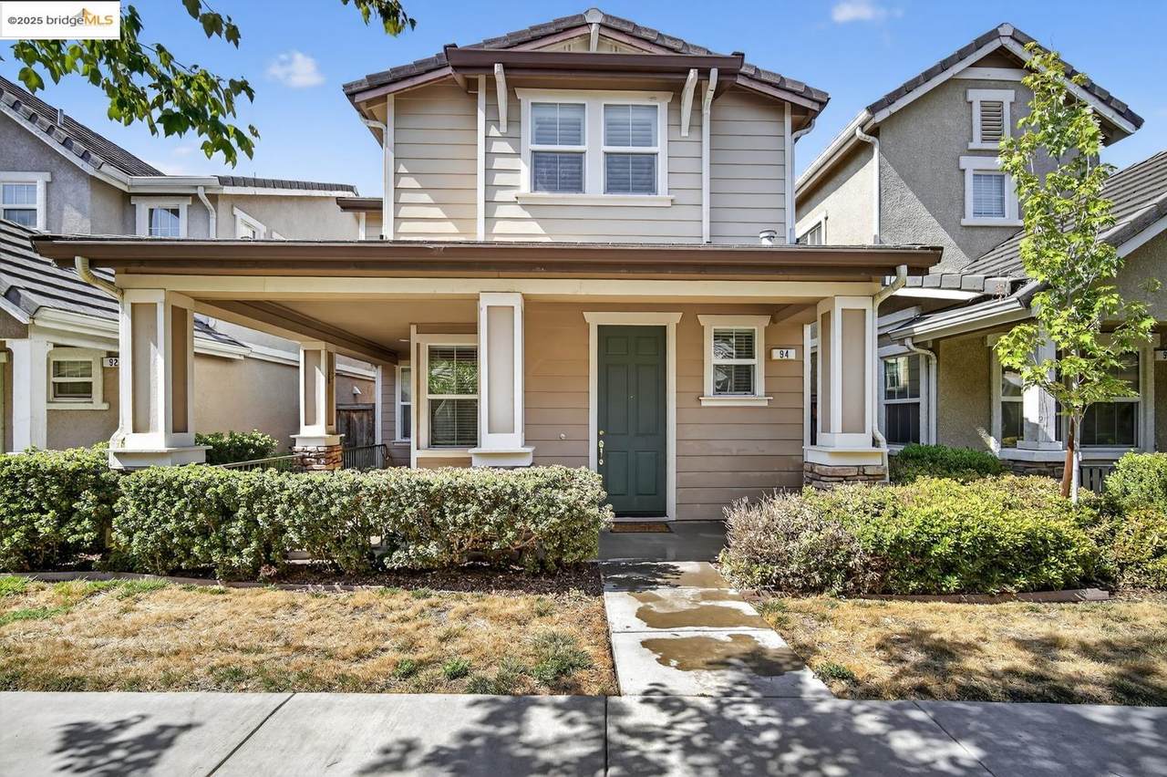 94 Pelican St - Photo 1