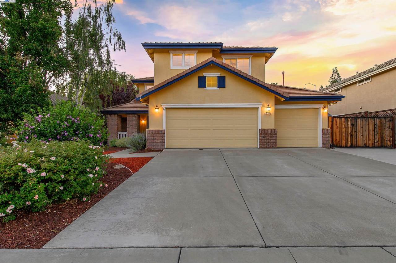 3582 Ridgecrest Way - Photo 1