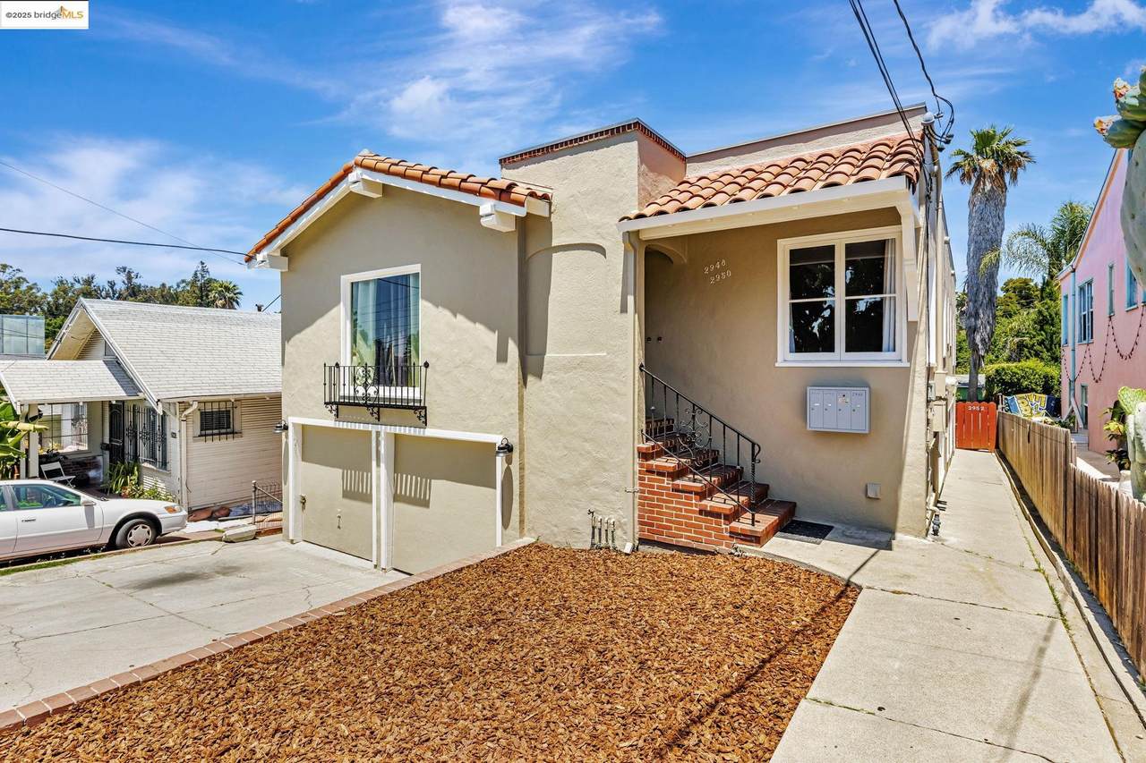 2946 Bona St - Photo 1