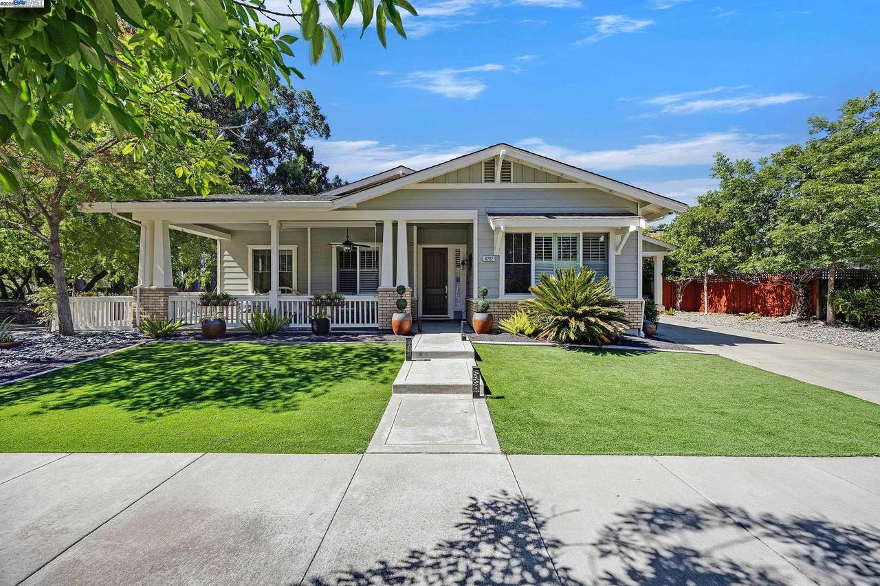 4202 Grove Ct - Photo 1