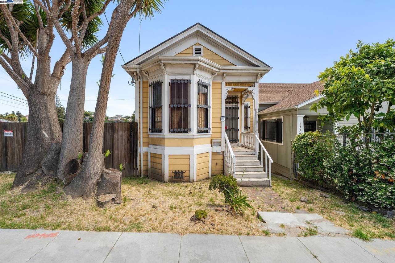 2340 13Th Ave - Photo 1