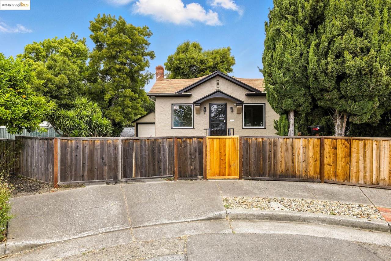 30 Murdock Ct - Photo 1