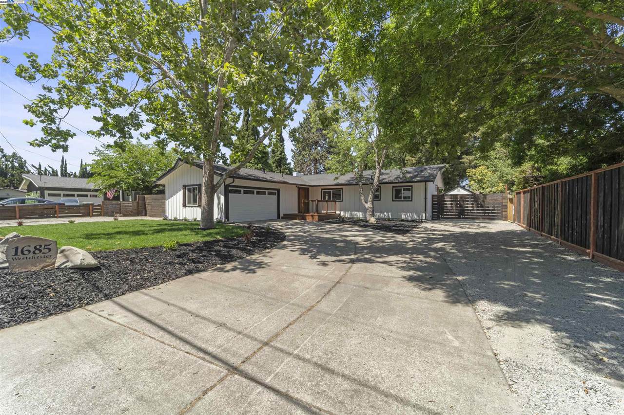 1685 Westchester Pl - Photo 1