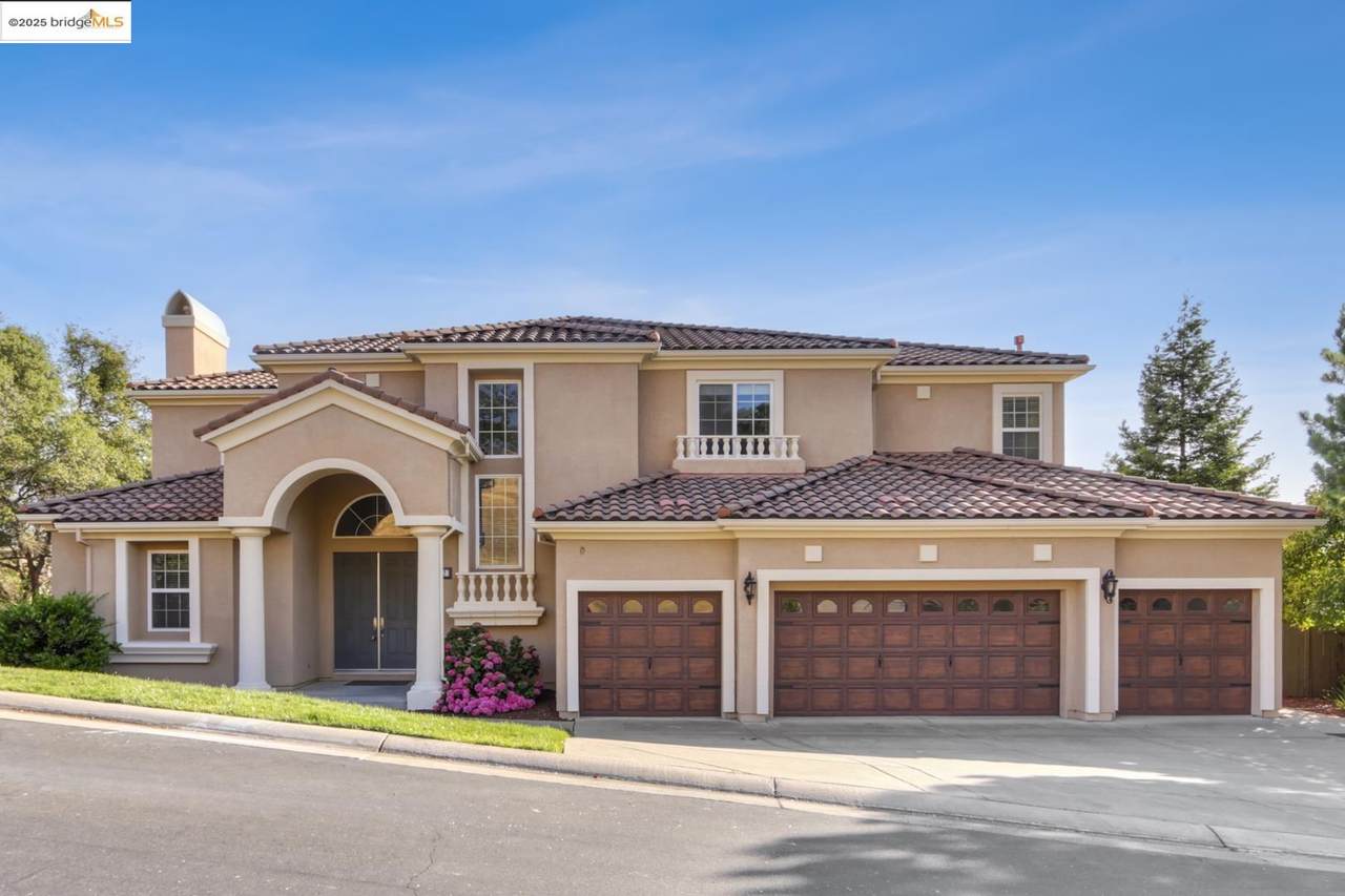 112 Vinicola Ct - Photo 1