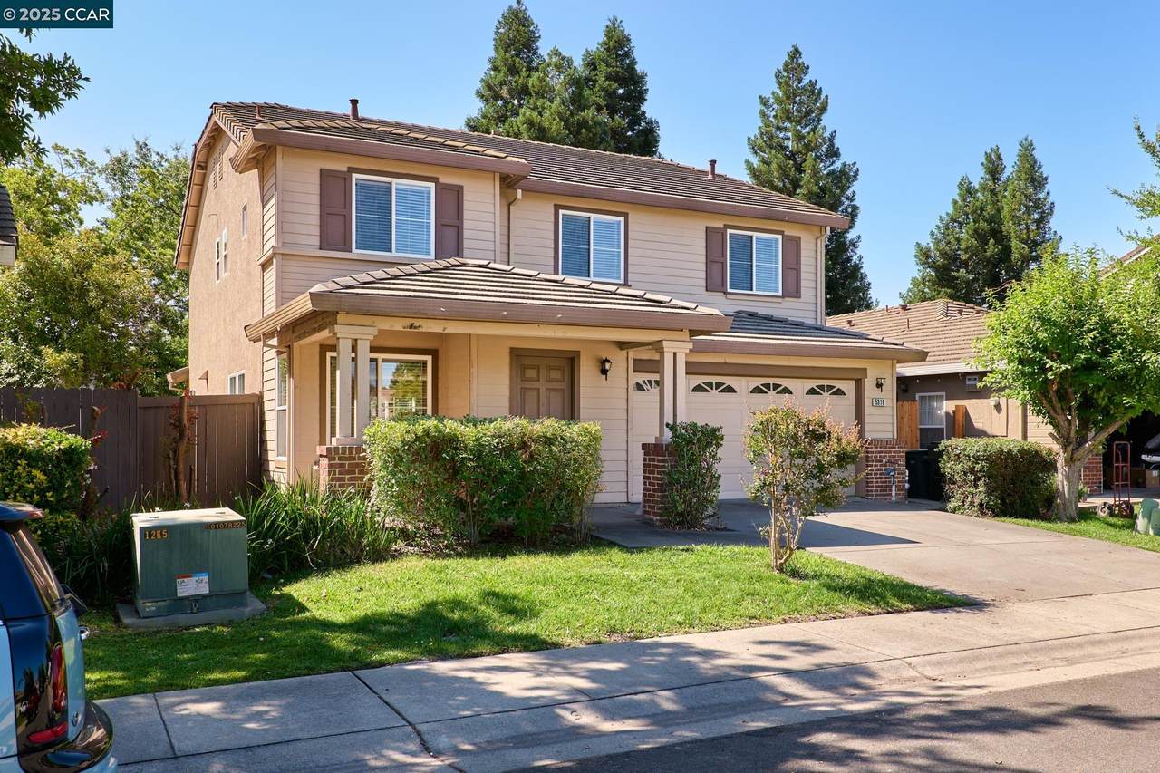 5318 Wadsworth Way - Photo 1