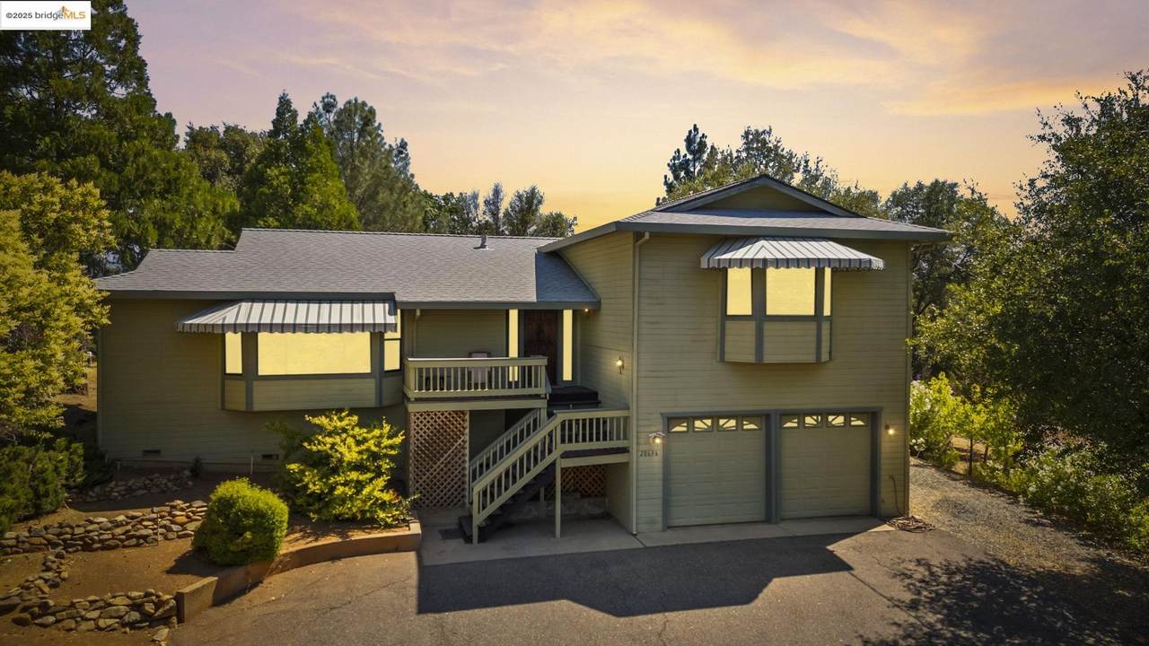 20696 Longview St - Photo 1