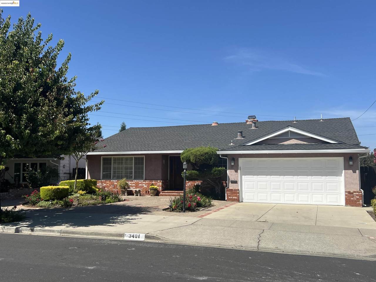 3401 Longview Rd - Photo 1